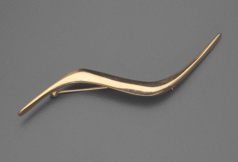 Gold wave pin