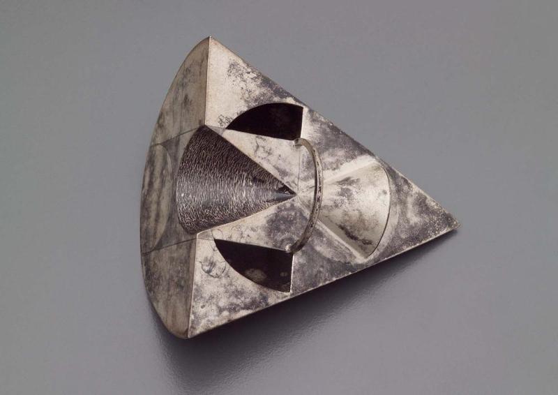 Through-Point brooch